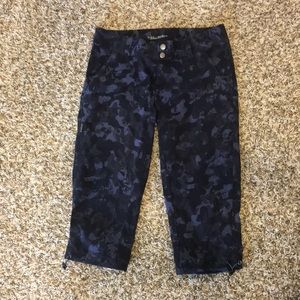 Columbia Omni-shield camo nylon Capri hiking pants